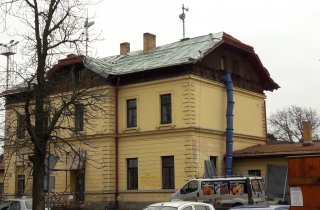 Oprava střechy - nádraží Starý Plzenec