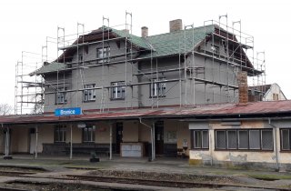 Rekonstrukce střechy - nádraží Branice