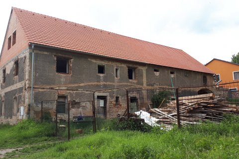 Oprava střechy zemědělského stavení - Plzeň