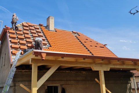 Rekonstrukce střechy - Plzeň-Skvrňany