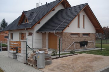 Střecha rodinného domu-Radobyčice