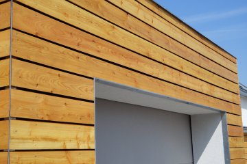 Dřevěný obklad garáží - Kyšice